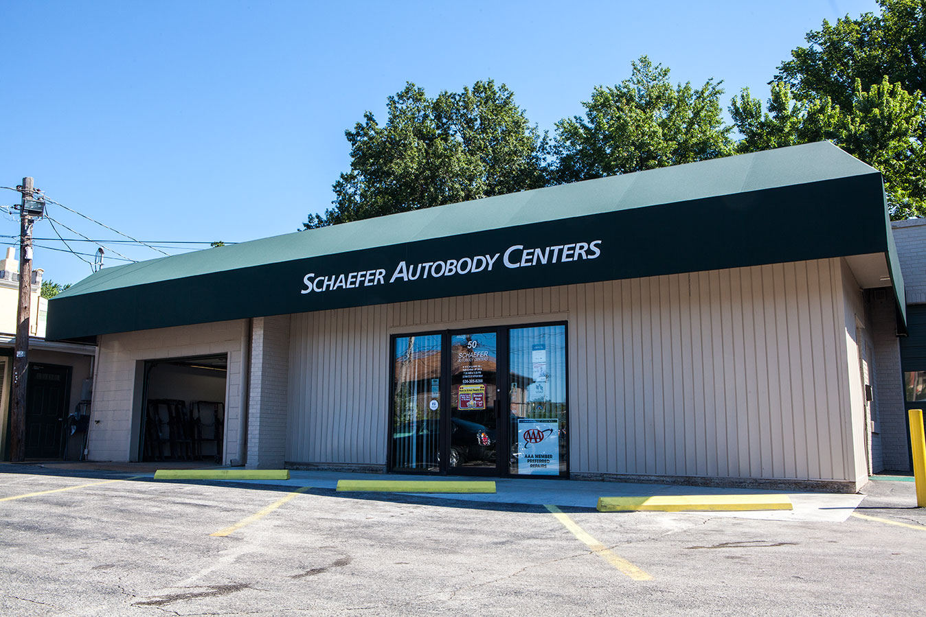 webster groves schaefer auotobody centers' building exterior