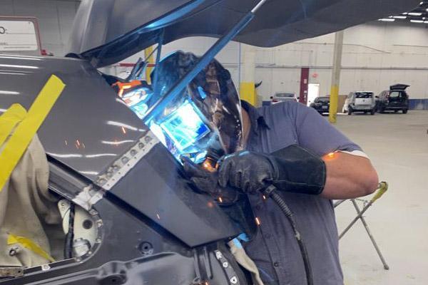 welding on an SUV