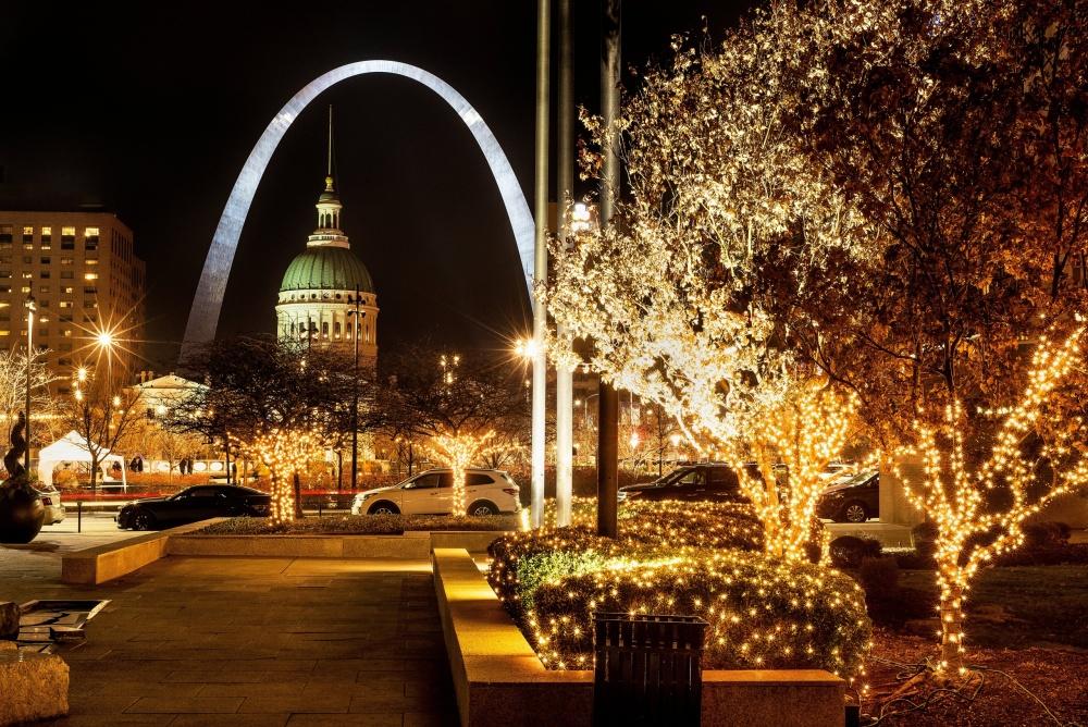 STL Christmas Holiday bought on Shutterstock, we own compressed for website | Schaefer Autobody Centers