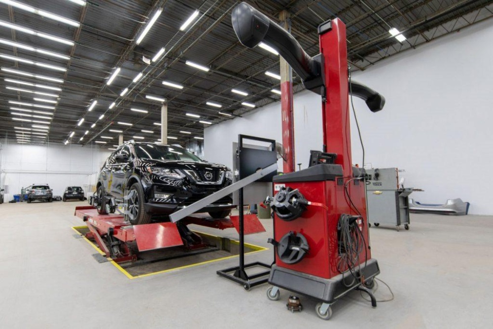 Vehicle in Schaefer Autobody calibration center in Creve Coeur